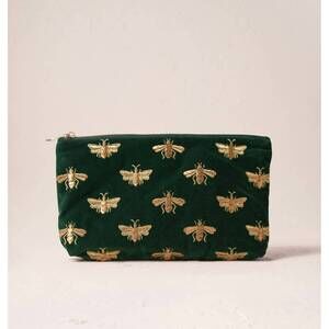 NEW ELIZABETH SCARLETT women's honey bee everyday pouch in forest